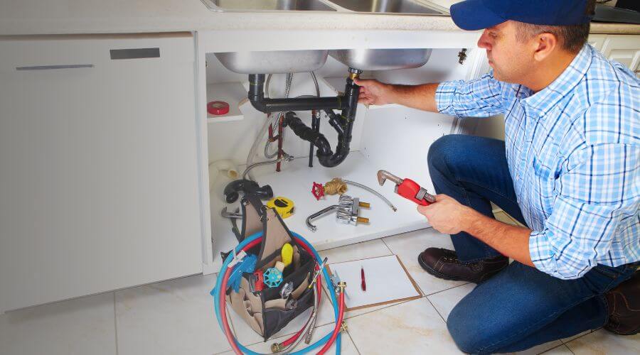 Professional emergency plumbing in Round Mountain, TX